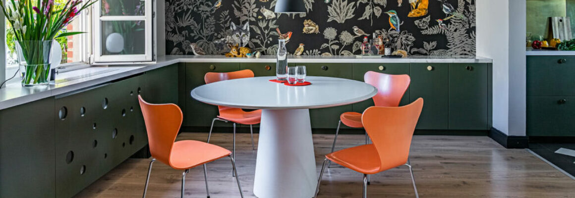 Jak wybrać idealną podłogę do salonu? Kompletny przewodnik dla początkujących