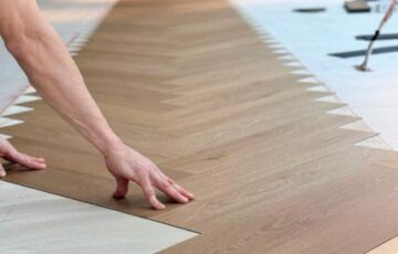 Montaż paneli podłogowych